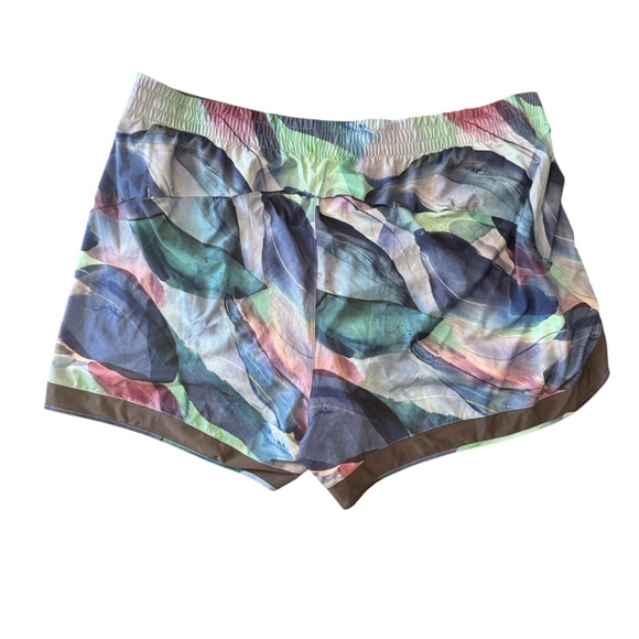 Athleta Printed Mesh Racer Run Short 4” Plus Size - Picture 3 of 7